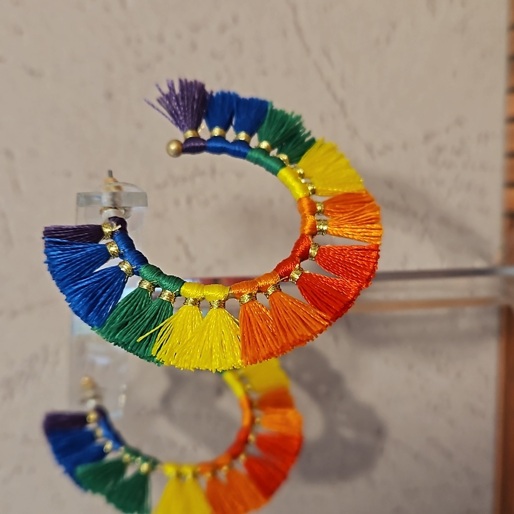 Rainbow fringe tassel hoop pierced earrings boho festival primary colors NIP